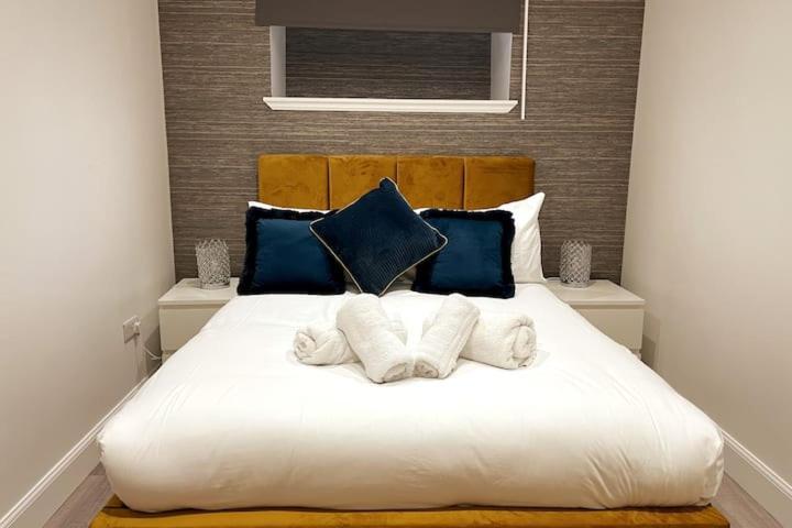 Lovely 3 Bedroom Apartment With Private Garden In Edinburgh City Centre Exteriör bild