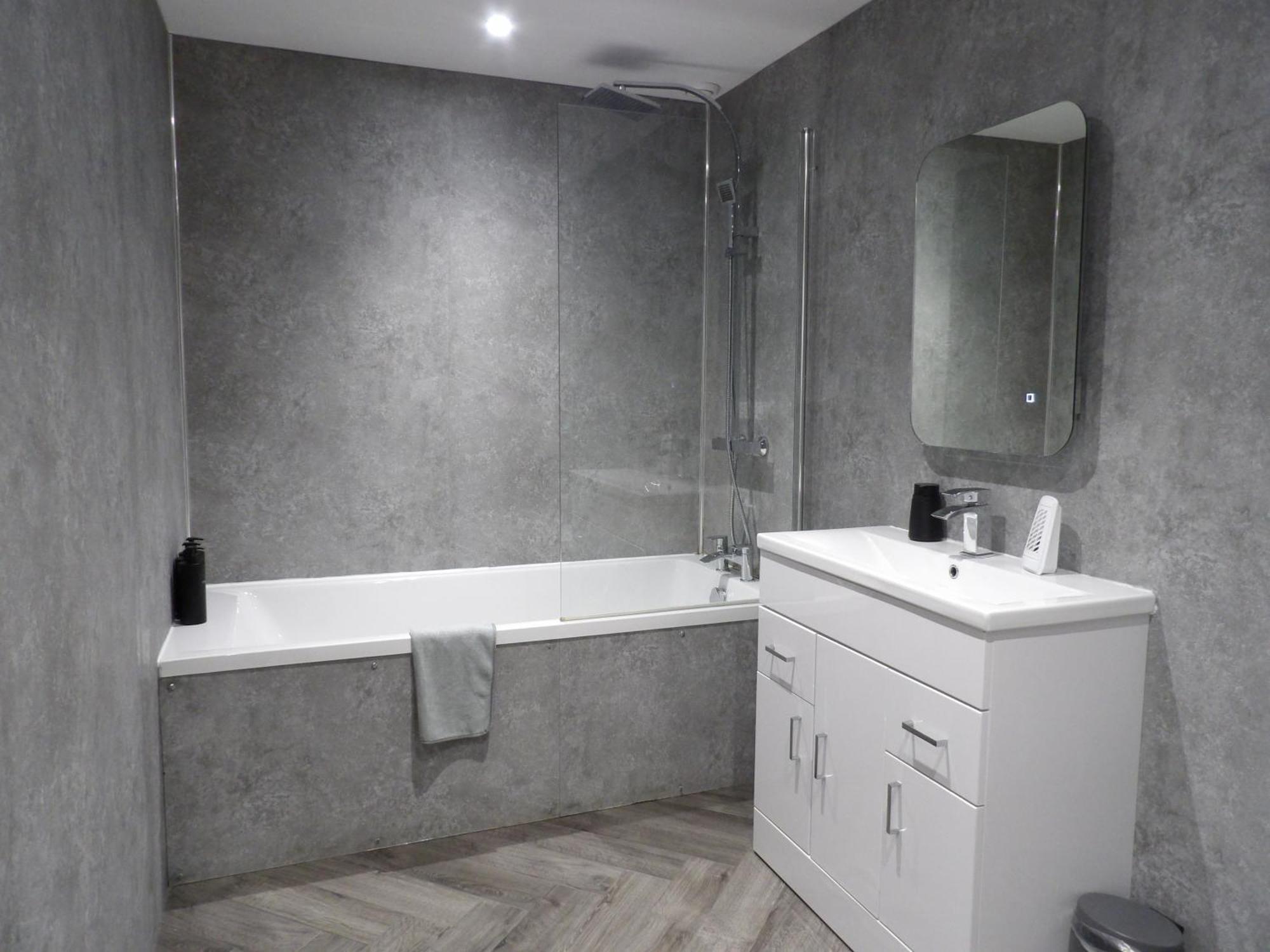 Lovely 3 Bedroom Apartment With Private Garden In Edinburgh City Centre Exteriör bild