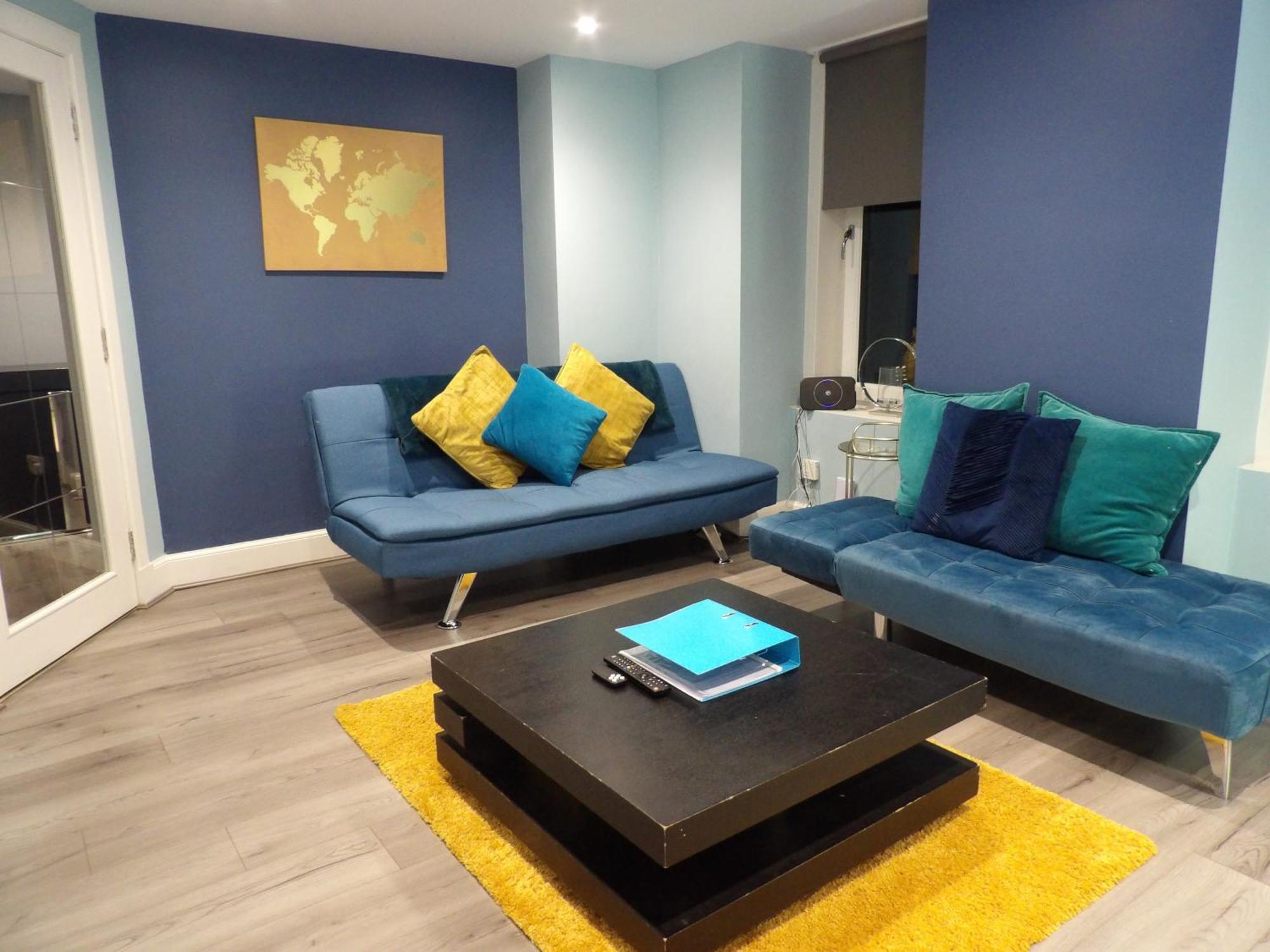 Lovely 3 Bedroom Apartment With Private Garden In Edinburgh City Centre Exteriör bild